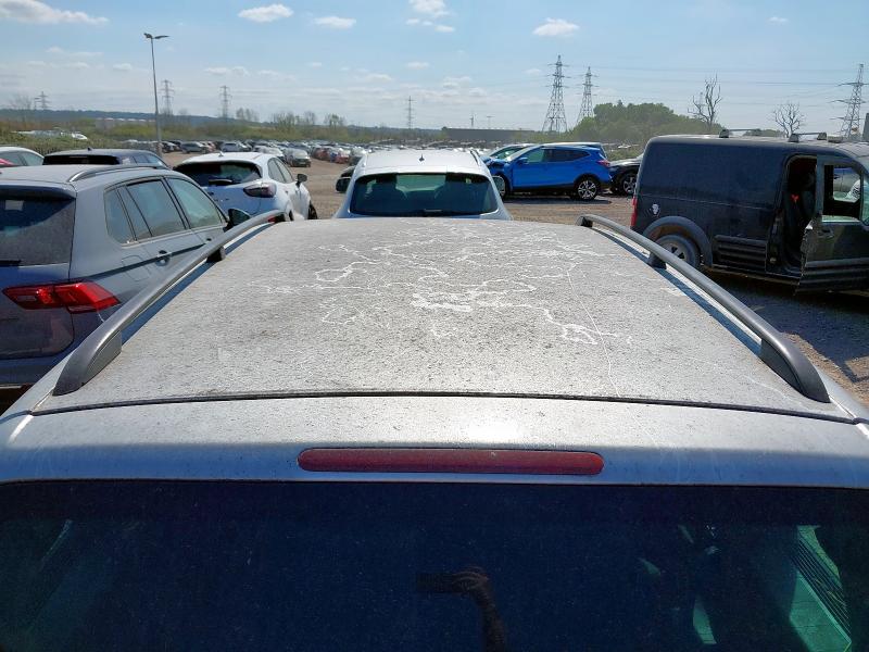 2005 VOLKSWAGEN TOURAN SE TDI 