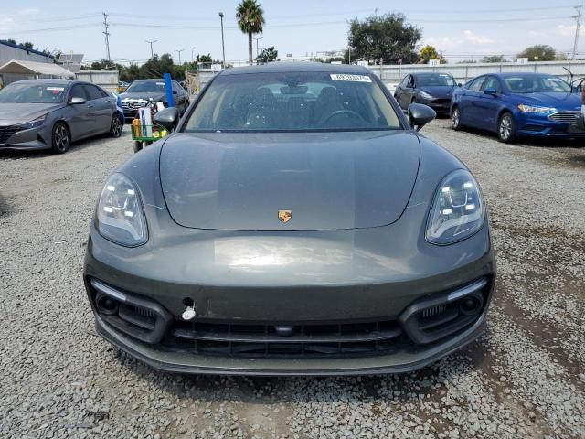  PORSCHE PANAMERA 2023 Зеленый