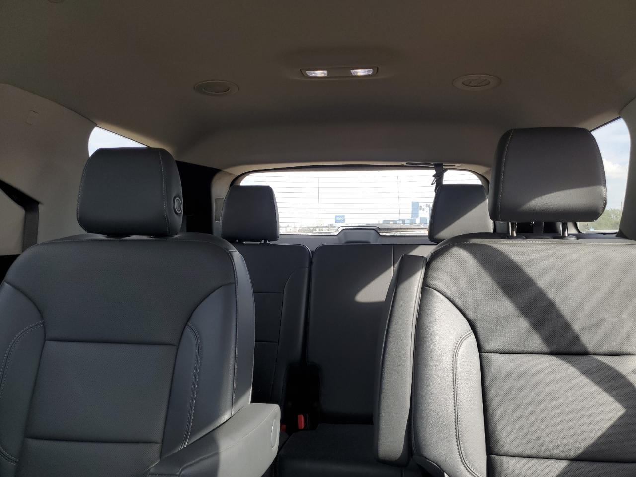 2018 Chevrolet Traverse Premier VIN: 1GNEVJKW0JJ235080 Lot: 69573355