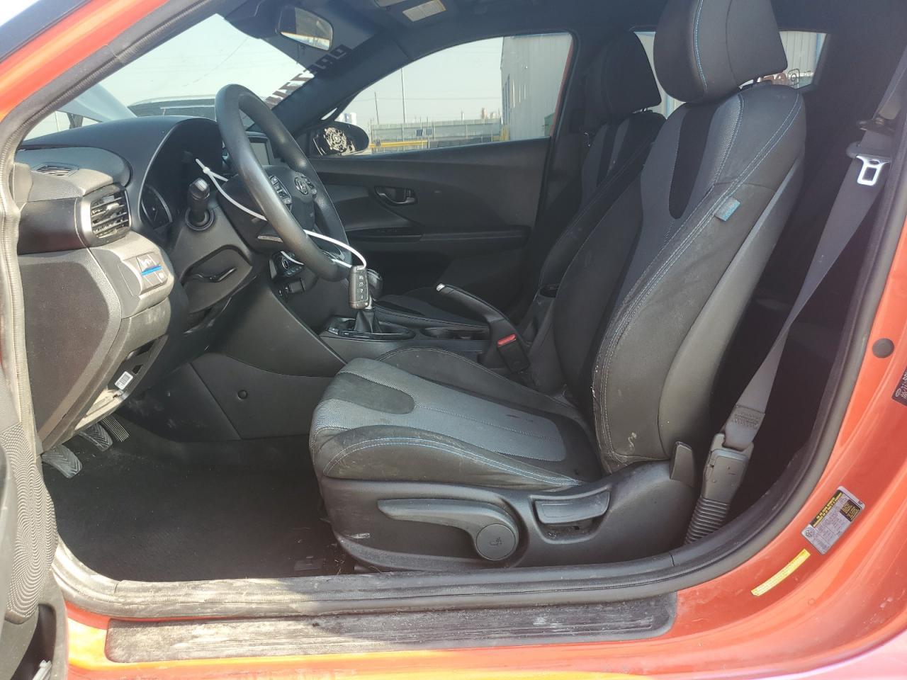 2019 Hyundai Veloster Base VIN: KMHTG6AFXKU011559 Lot: 67303175