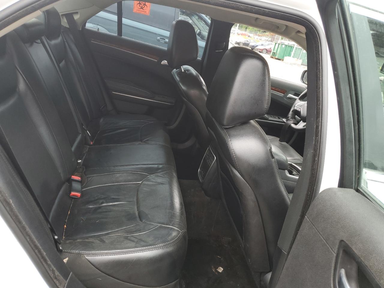 2015 Chrysler 300 Limited VIN: 2C3CCAAG2FH931307 Lot: 69975395