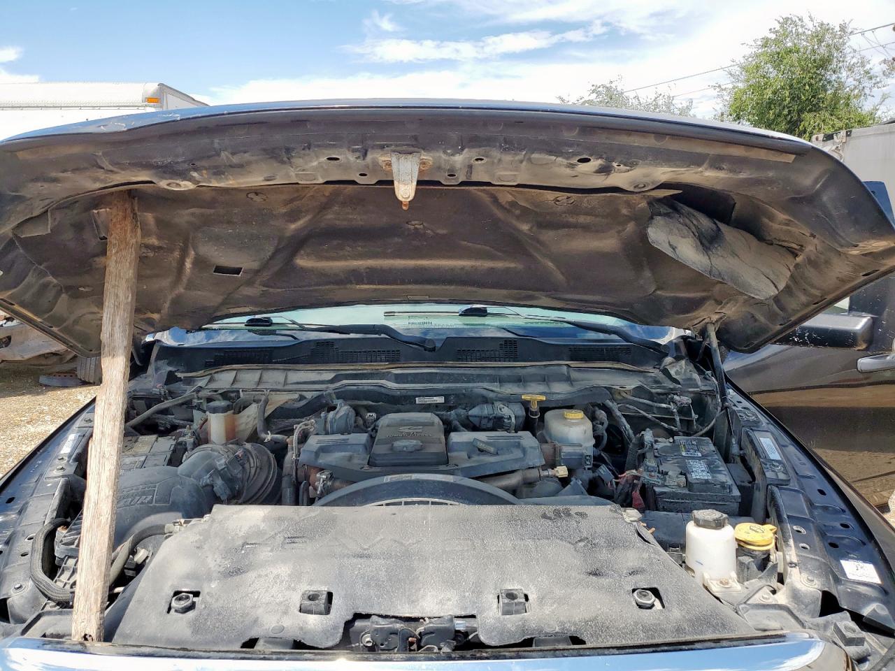 2018 Ram 3500 St VIN: 3C63RRGL2JG132267 Lot: 68972575