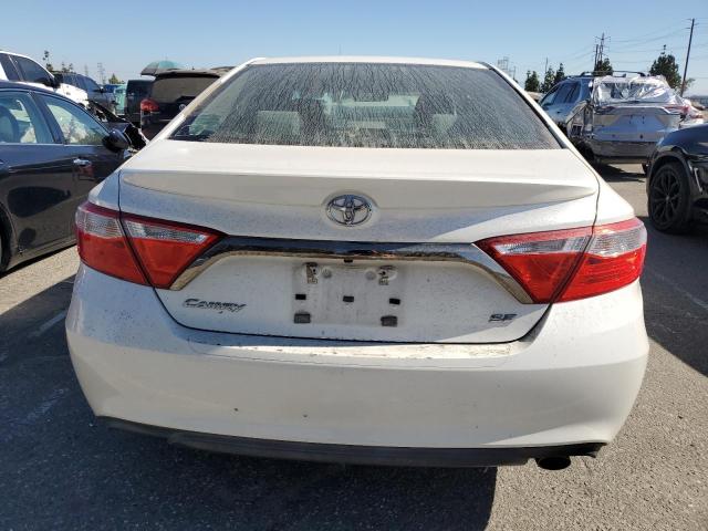 Sedans TOYOTA CAMRY 2015 White