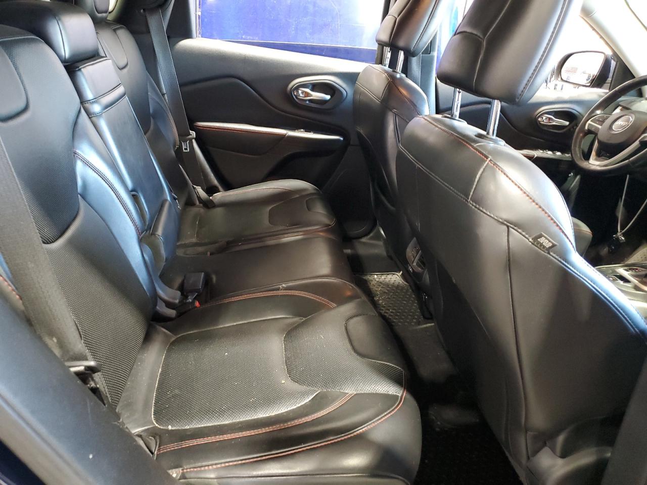 2015 Jeep Cherokee Trailhawk VIN: 1C4PJMBSXFW727704 Lot: 67669825