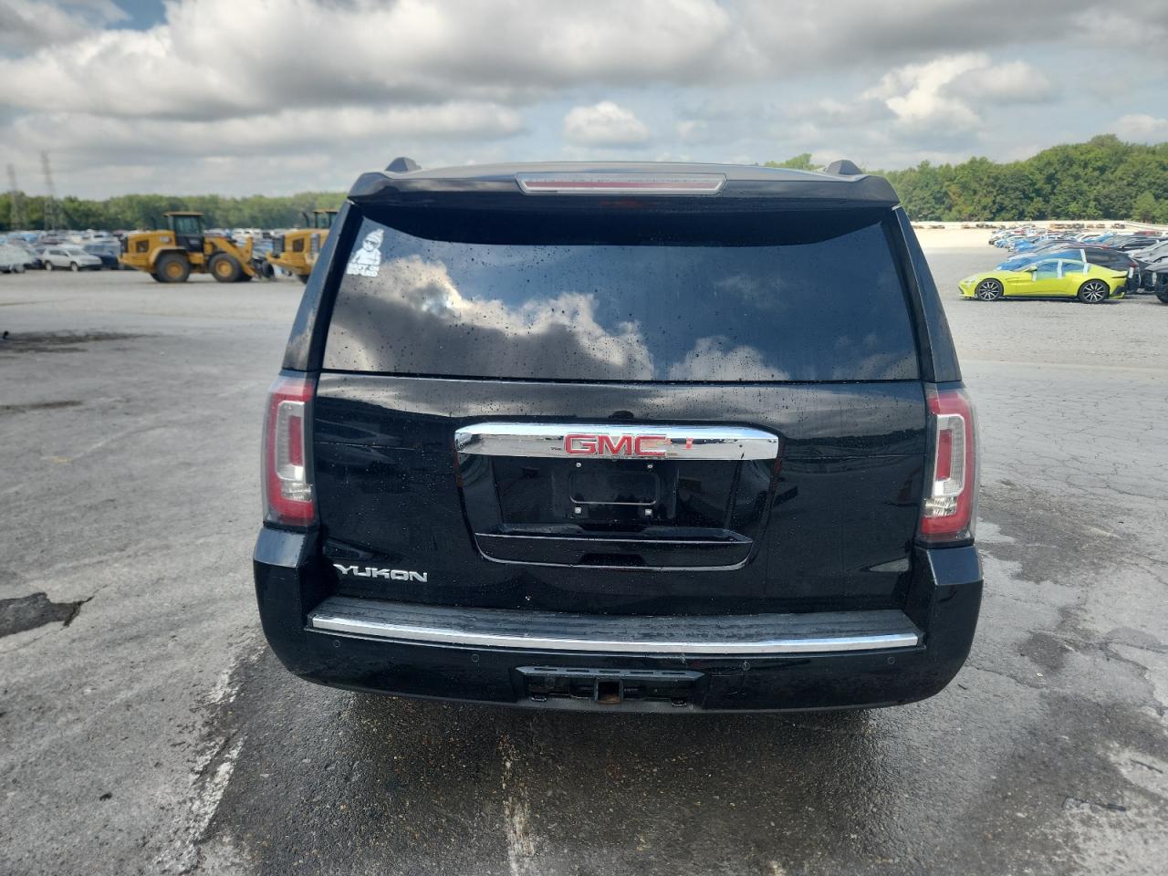 2015 GMC Yukon Denali VIN: 1GKS2CKJXFR292646 Lot: 67439535