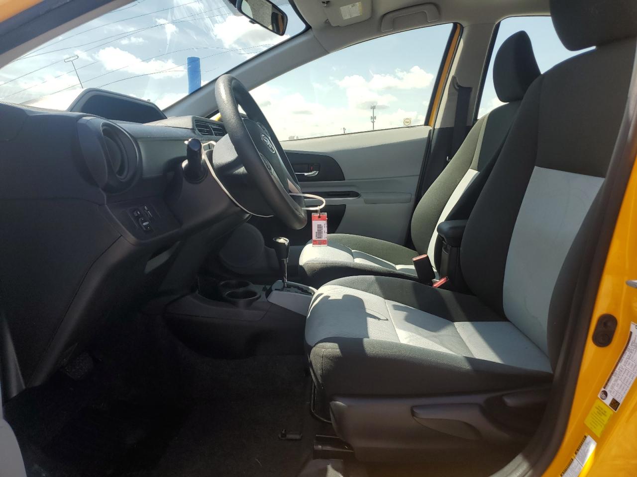 2014 Toyota Prius C VIN: JTDKDTB35E1080645 Lot: 71125895