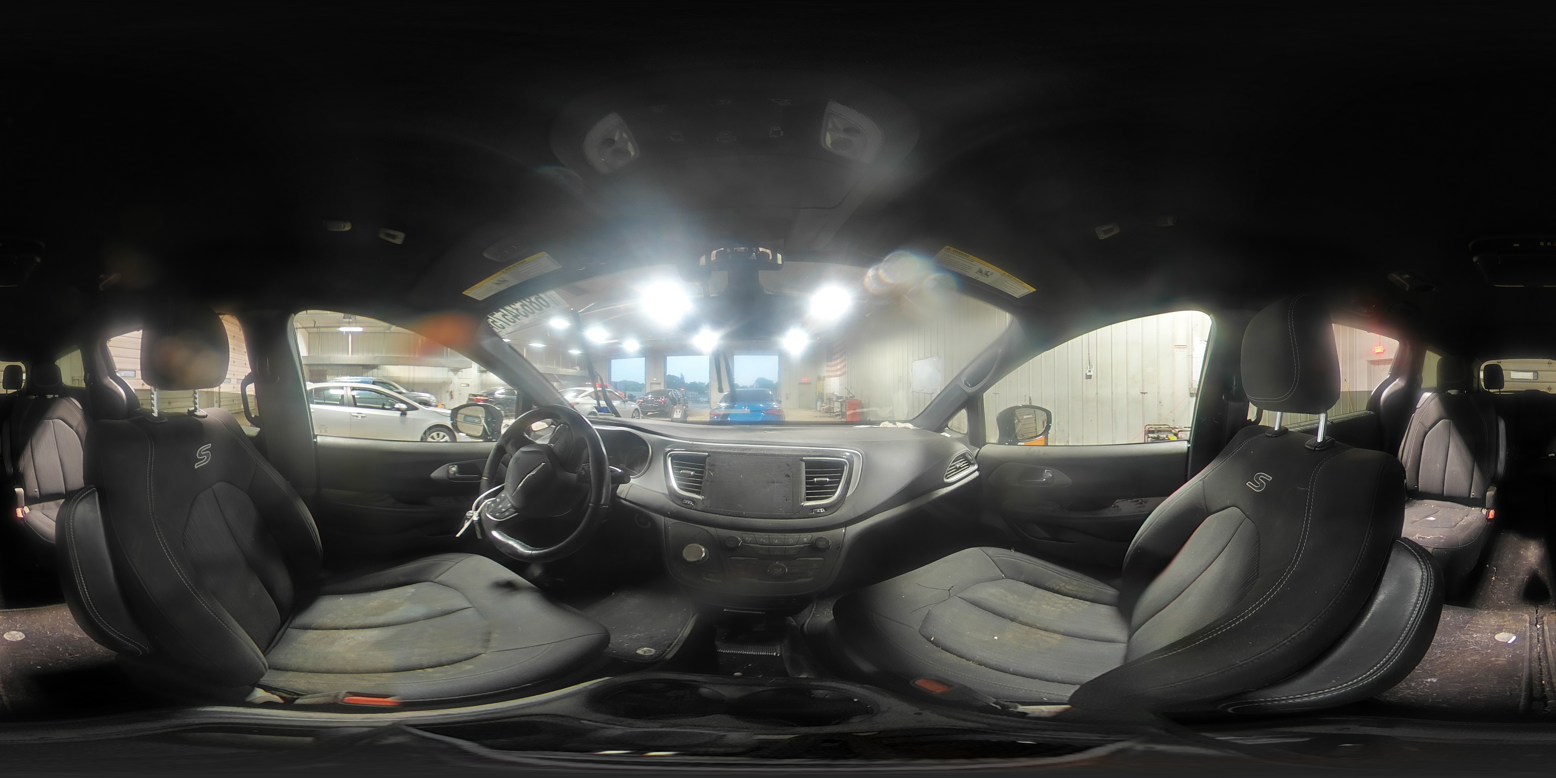2019 Chrysler Pacifica Touring Plus VIN: 2C4RC1FG8KR581832 Lot: 68634575