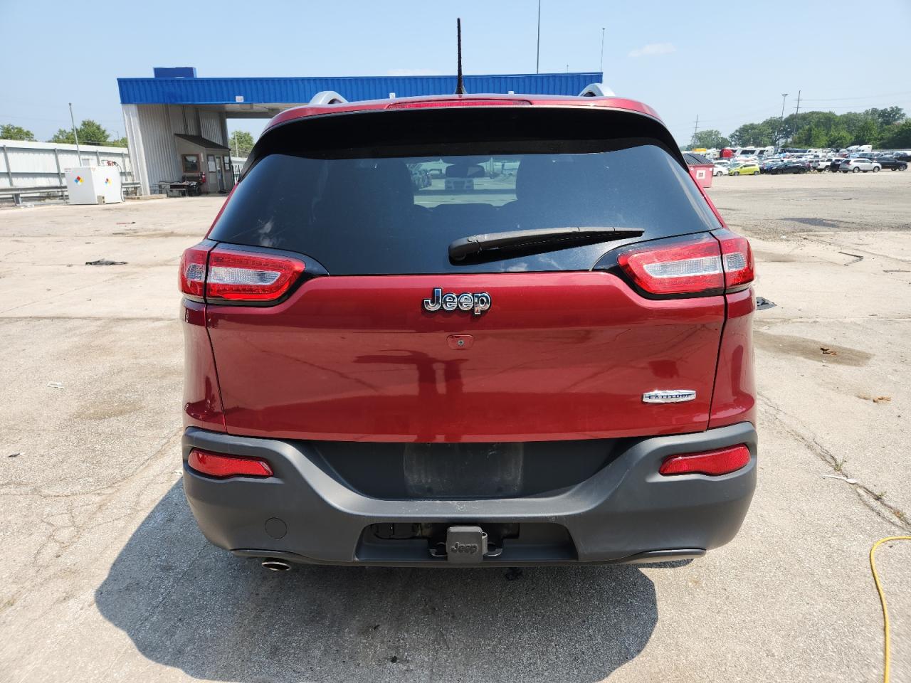 2015 Jeep Cherokee Latitude VIN: 1C4PJLCB3FW505854 Lot: 70677105