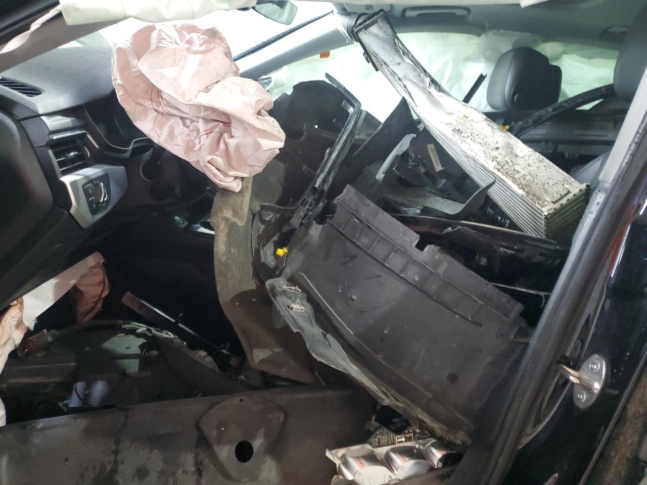 2017 Audi A4 Premium VIN: WAUANAF40HN007970 Lot: 69370385