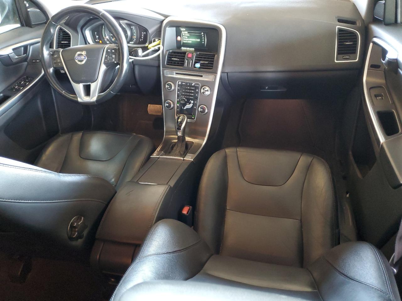 2015 Volvo Xc60 T6 Premier VIN: YV4902RKXF2632019 Lot: 68702725