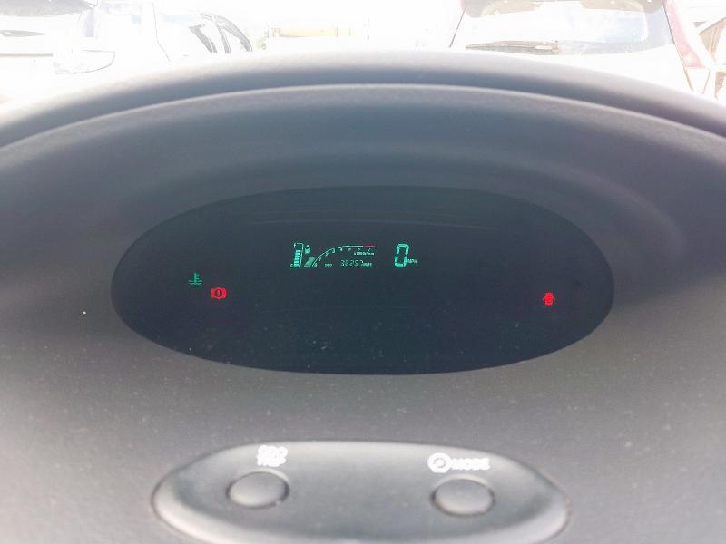 2005 TOYOTA YARIS T2 