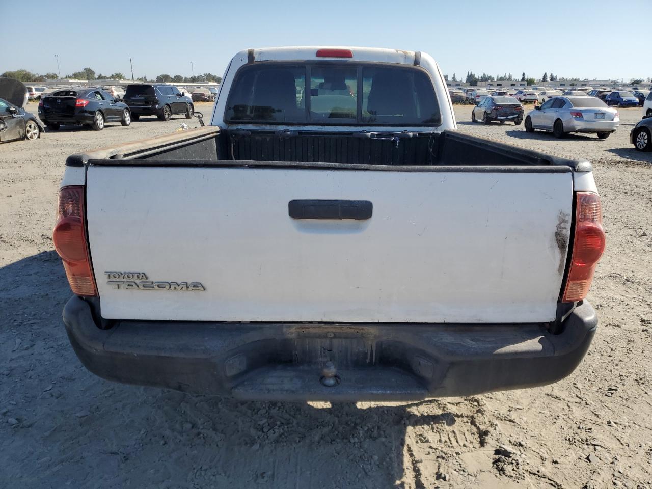 2015 Toyota Tacoma Access Cab VIN: 5TFTX4CN2FX061972 Lot: 70718705