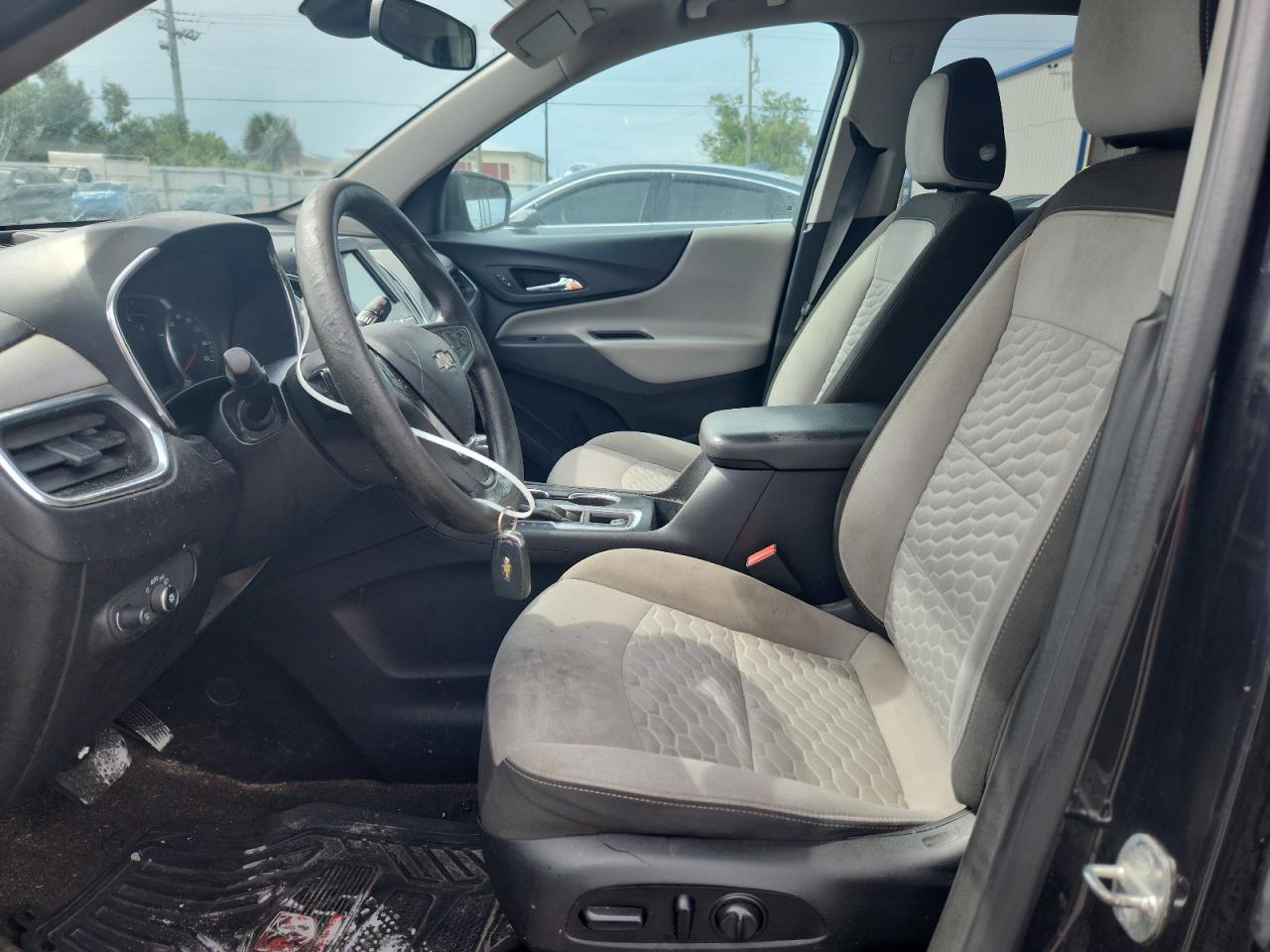 2020 Chevrolet Equinox Lt VIN: 2GNAXKEV8L6148867 Lot: 70037165