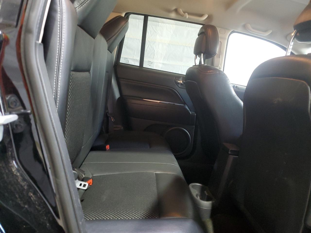 2017 Jeep Compass Latitude VIN: 1C4NJDEB0HD100186 Lot: 67012715