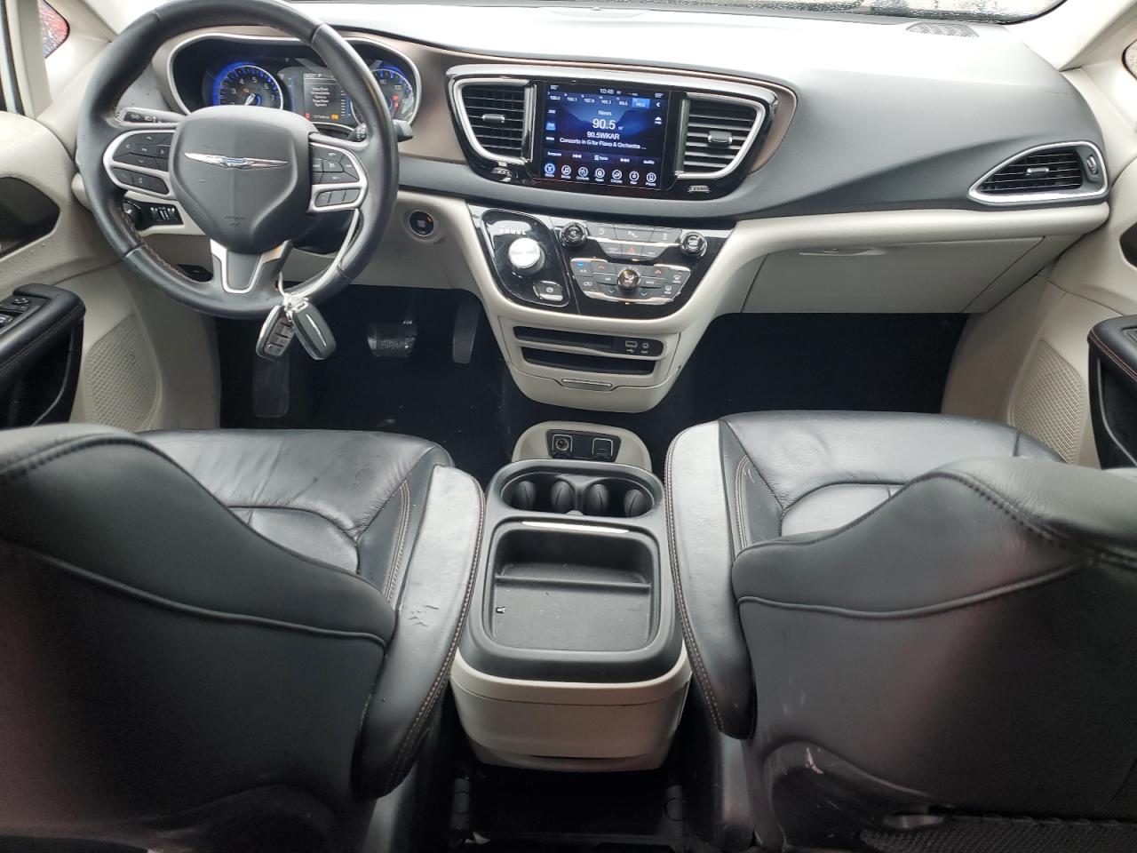 2017 Chrysler Pacifica Touring L VIN: 2C4RC1BG1HR771566 Lot: 70406745