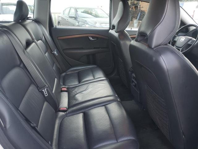 2010 VOLVO XC70 3.2  