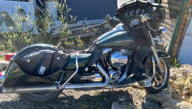 2016 HARLEY-DAVIDSON FLHTK ULTRA LIMITED   à vendre chez Copart AB - CALGARY
