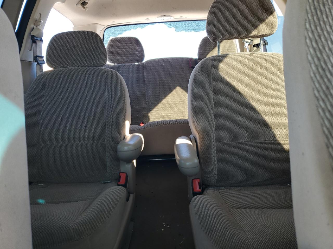 2002 Ford Windstar Se VIN: 2FMZA52412BB37933 Lot: 70320895