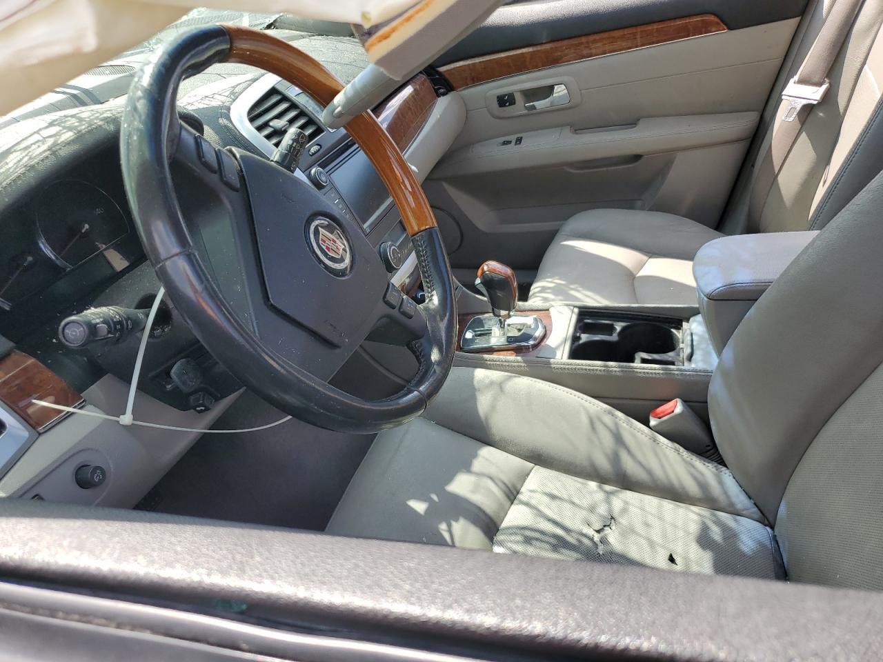 2007 Cadillac Srx VIN: 1GYEE637170171069 Lot: 69695575