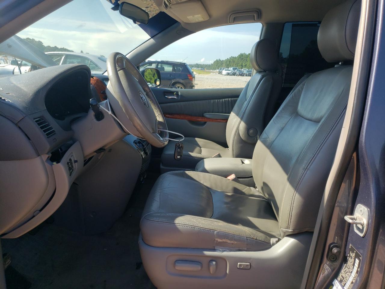 2008 Toyota Sienna Xle VIN: 5TDZK22C98S217379 Lot: 69558845