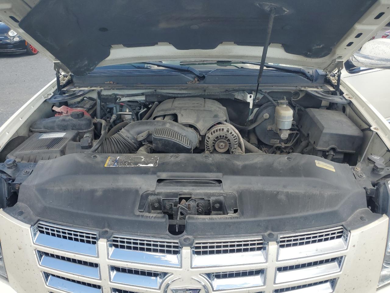 2009 Cadillac Escalade Esv Luxury VIN: 1GYFK26229R176110 Lot: 71060005