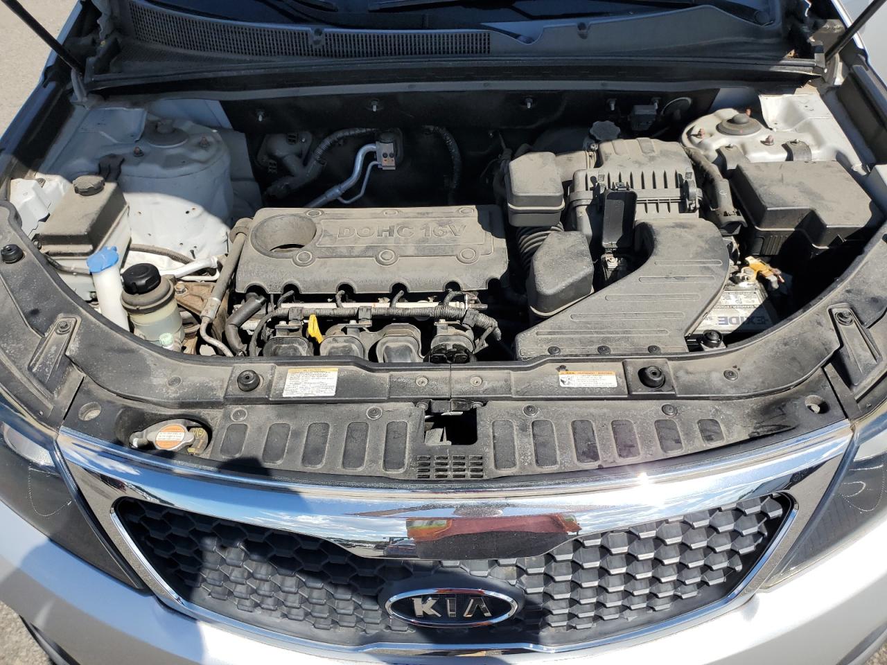 2012 Kia Sorento Base VIN: 5XYKT3A13CG296011 Lot: 70439785