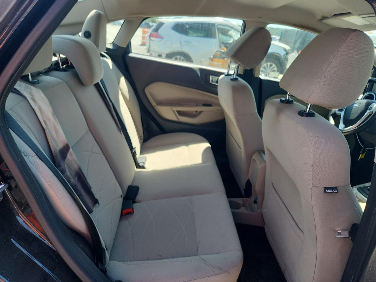 2015 Ford Fiesta Se VIN: 3FADP4BJ8FM157300 Lot: 70209795