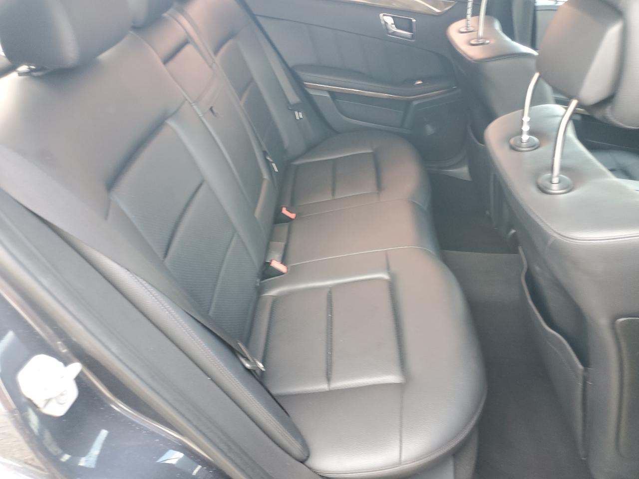 2010 Mercedes-Benz E 350 VIN: WDDHF5GBXAA240244 Lot: 69199935