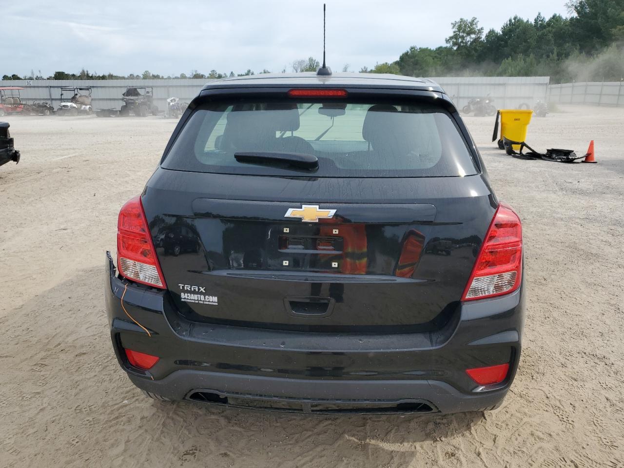 2018 Chevrolet Trax Ls VIN: 3GNCJKSB2JL411075 Lot: 70657615