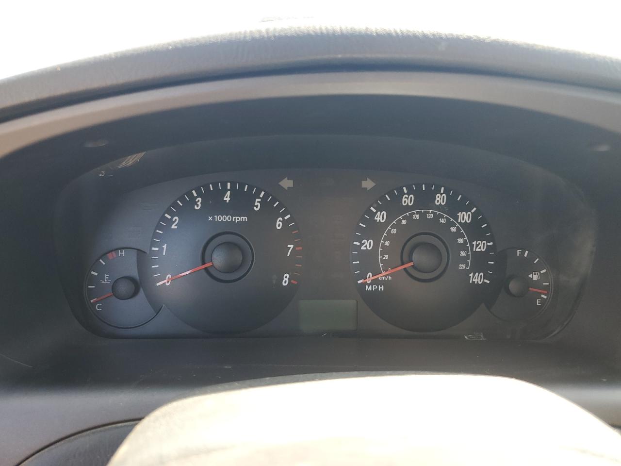 2004 Hyundai Elantra Gls VIN: KMHDN46D94U749135 Lot: 68553035