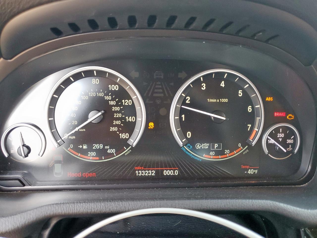 Фото: 5UXXW3C5XF0M89293