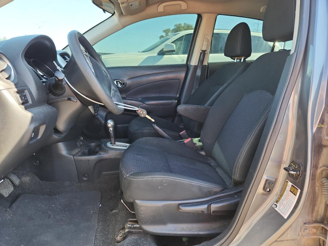 2018 Nissan Versa S VIN: 3N1CN7AP1JL884041 Lot: 68894655