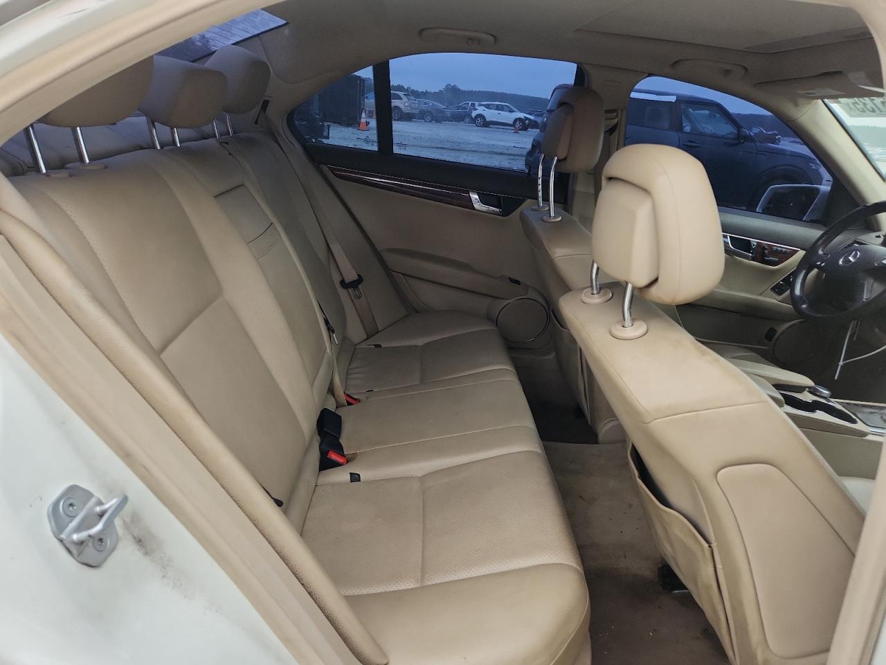 2011 Mercedes-Benz C 300 VIN: WDDGF5EB8BR16814 Lot: 69605135