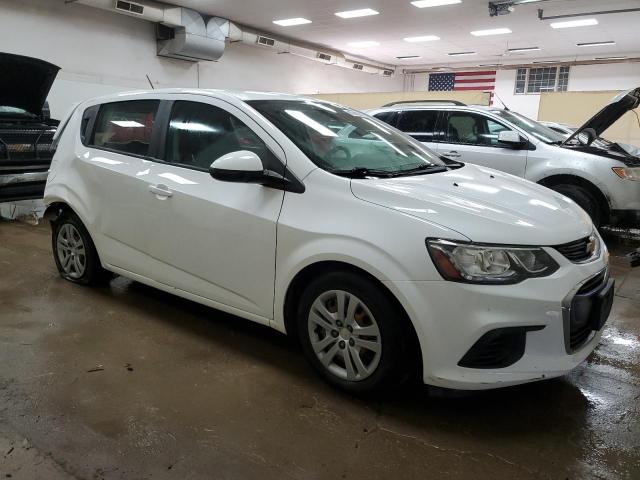  CHEVROLET SONIC 2018 Белы
