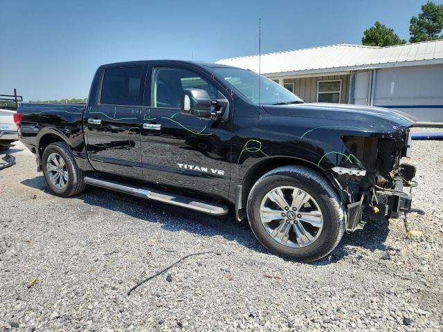  NISSAN TITAN 2018 Черный