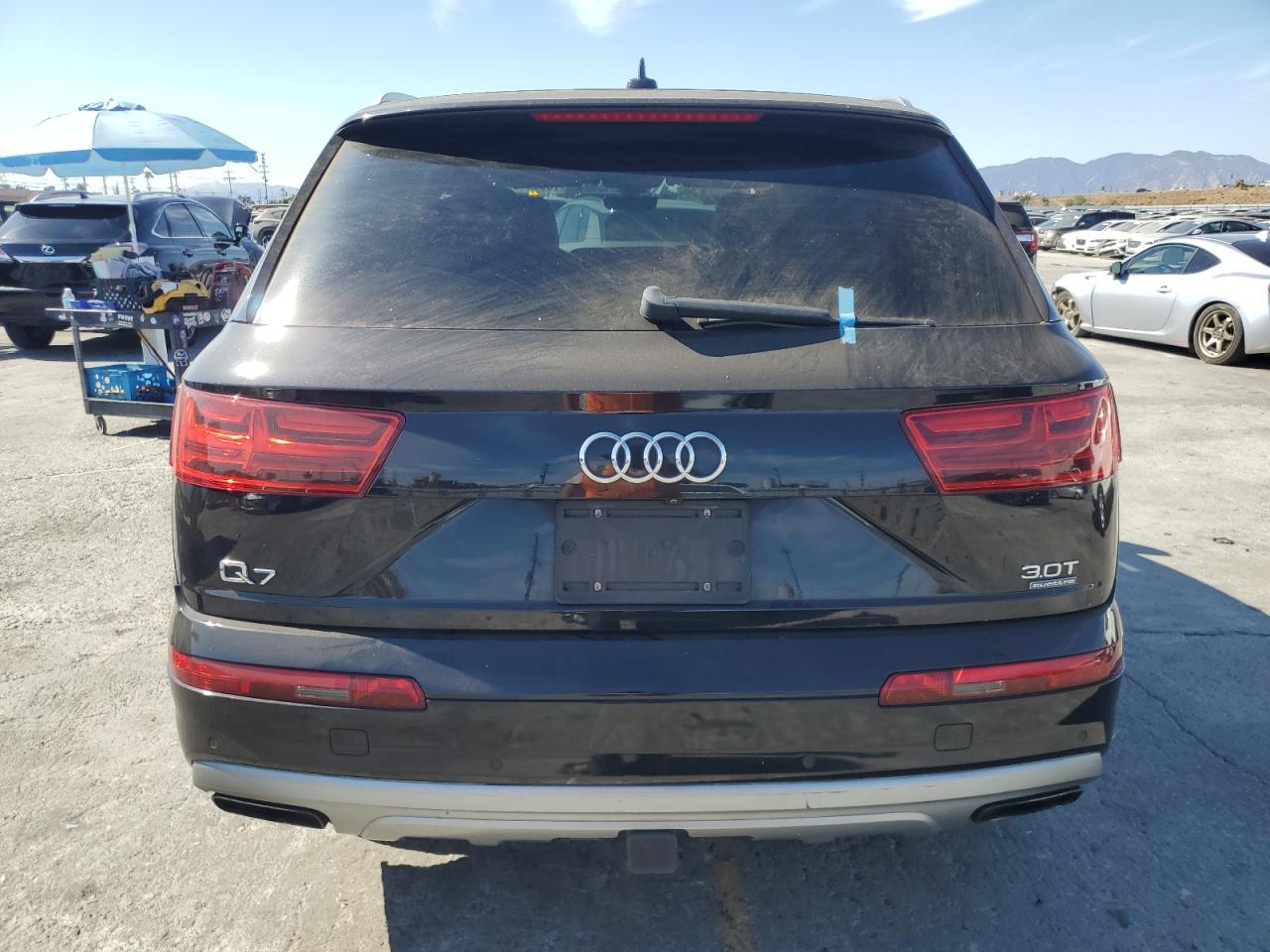 2017 Audi Q7 Premium Plus VIN: WA1LAAF76HD018859 Lot: 70839105