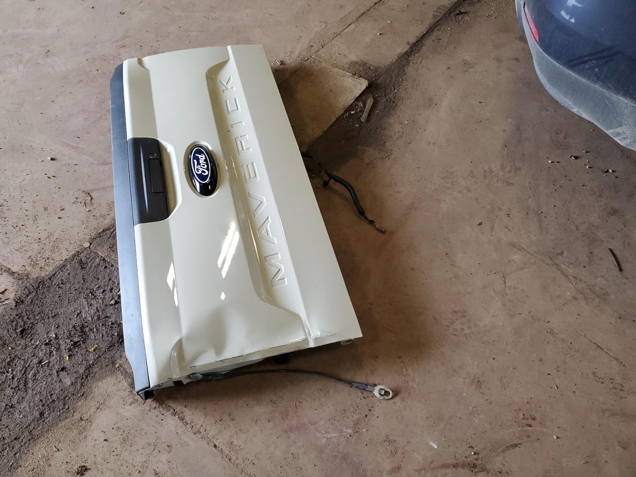 2025 Ford Maverick Xl VIN: 3FTTW8A38SRA45595 Lot: 70298245