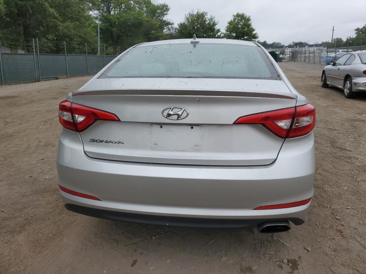 2015 Hyundai Sonata Se VIN: 5NPE24AF3FH234221 Lot: 69905805