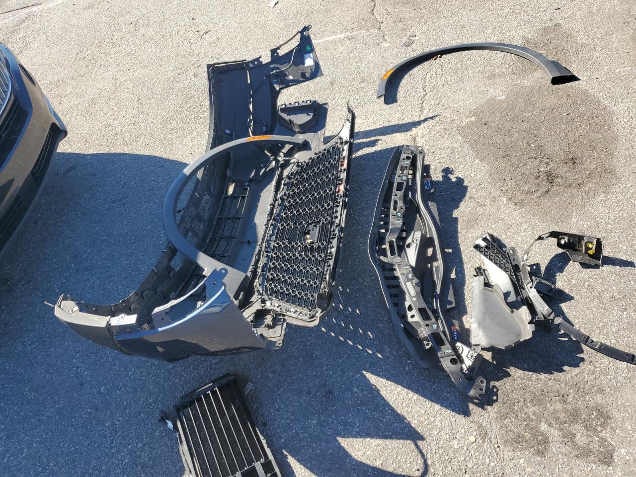 2019 Cadillac Xt4 Premium Luxury VIN: 1GYFZC41KF115854 Lot: 66179195