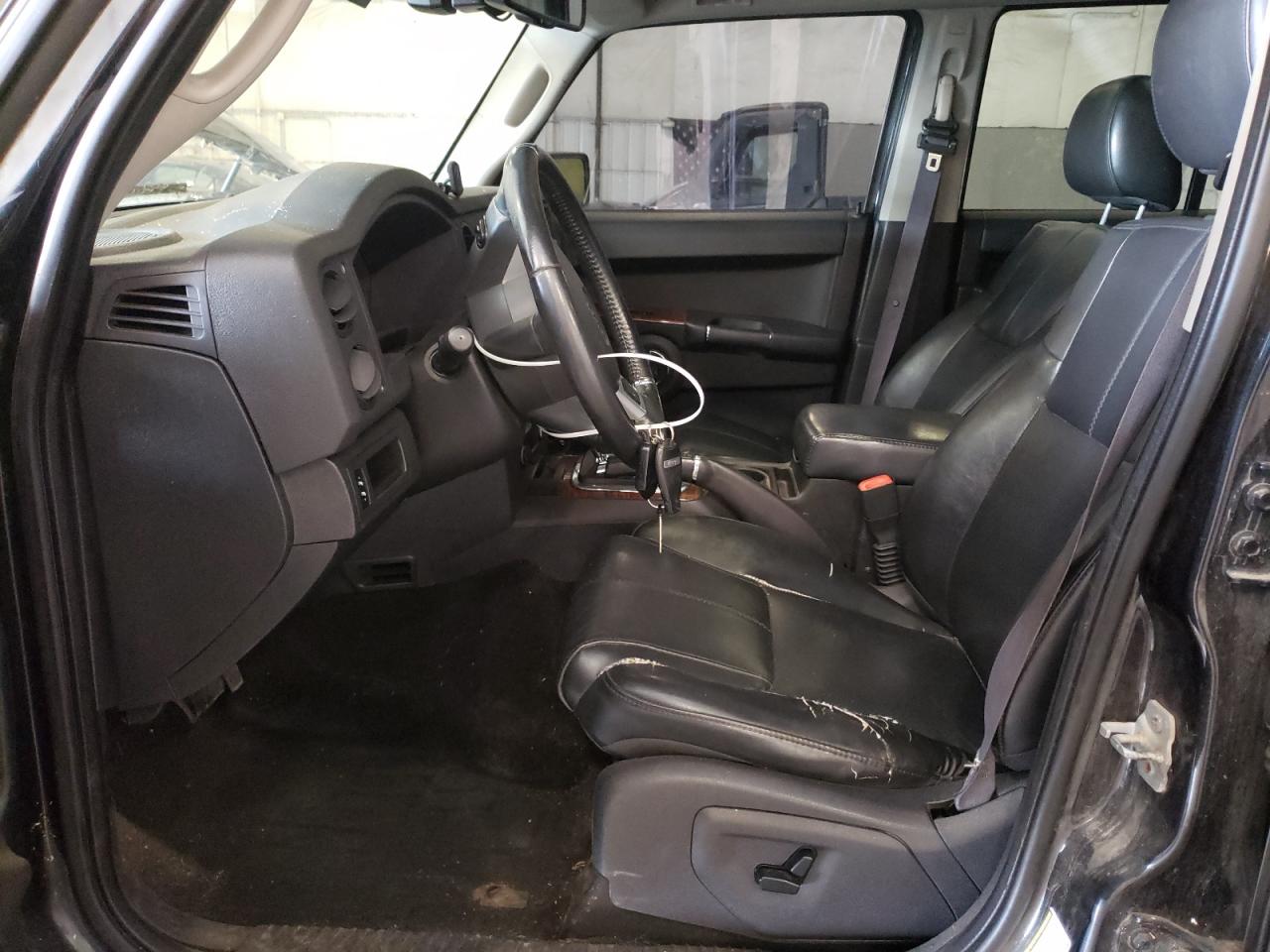 2008 Jeep Commander Limited VIN: 1J8HG58258C245090 Lot: 68626645