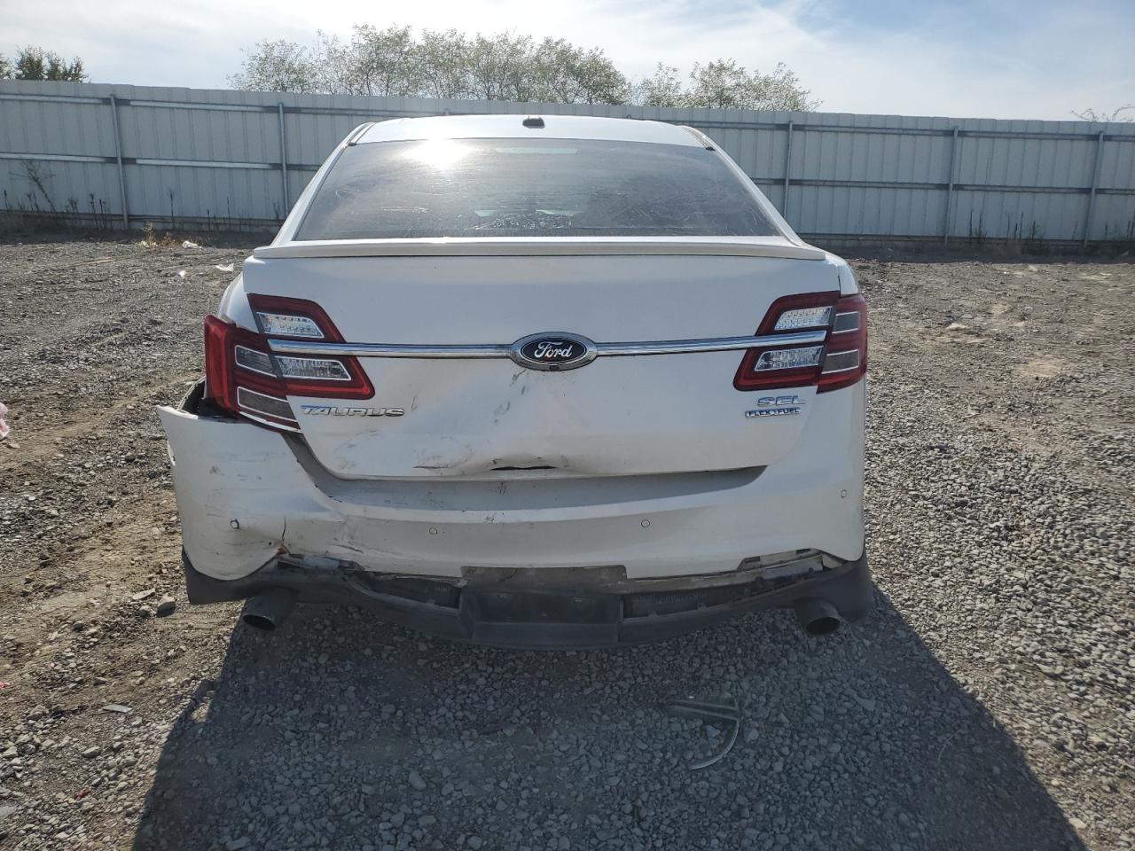 2014 Ford Taurus Sel VIN: 1FAHP2E81EG125084 Lot: 70723965