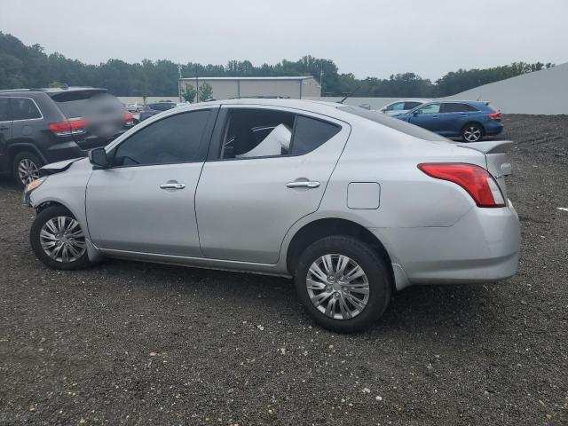  NISSAN VERSA 2019 Srebrny