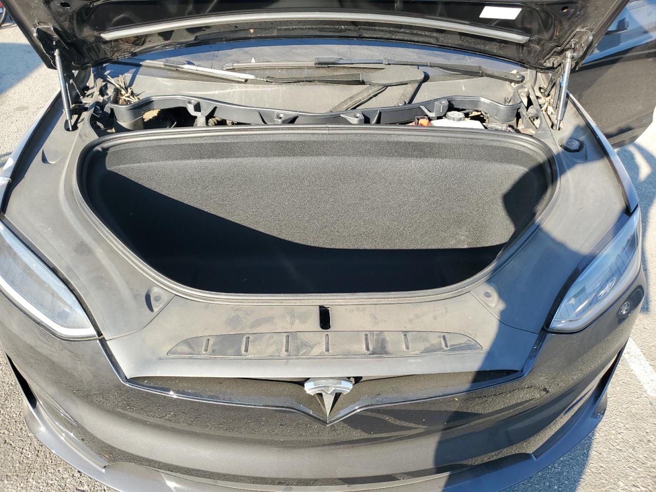 7SAXCBE53RF437000 2024 Tesla Model X