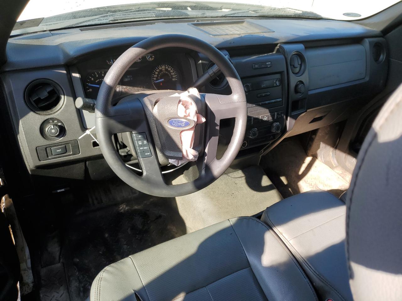 2011 Ford F150 VIN: 1FTMF1CMXBKD13228 Lot: 69130025