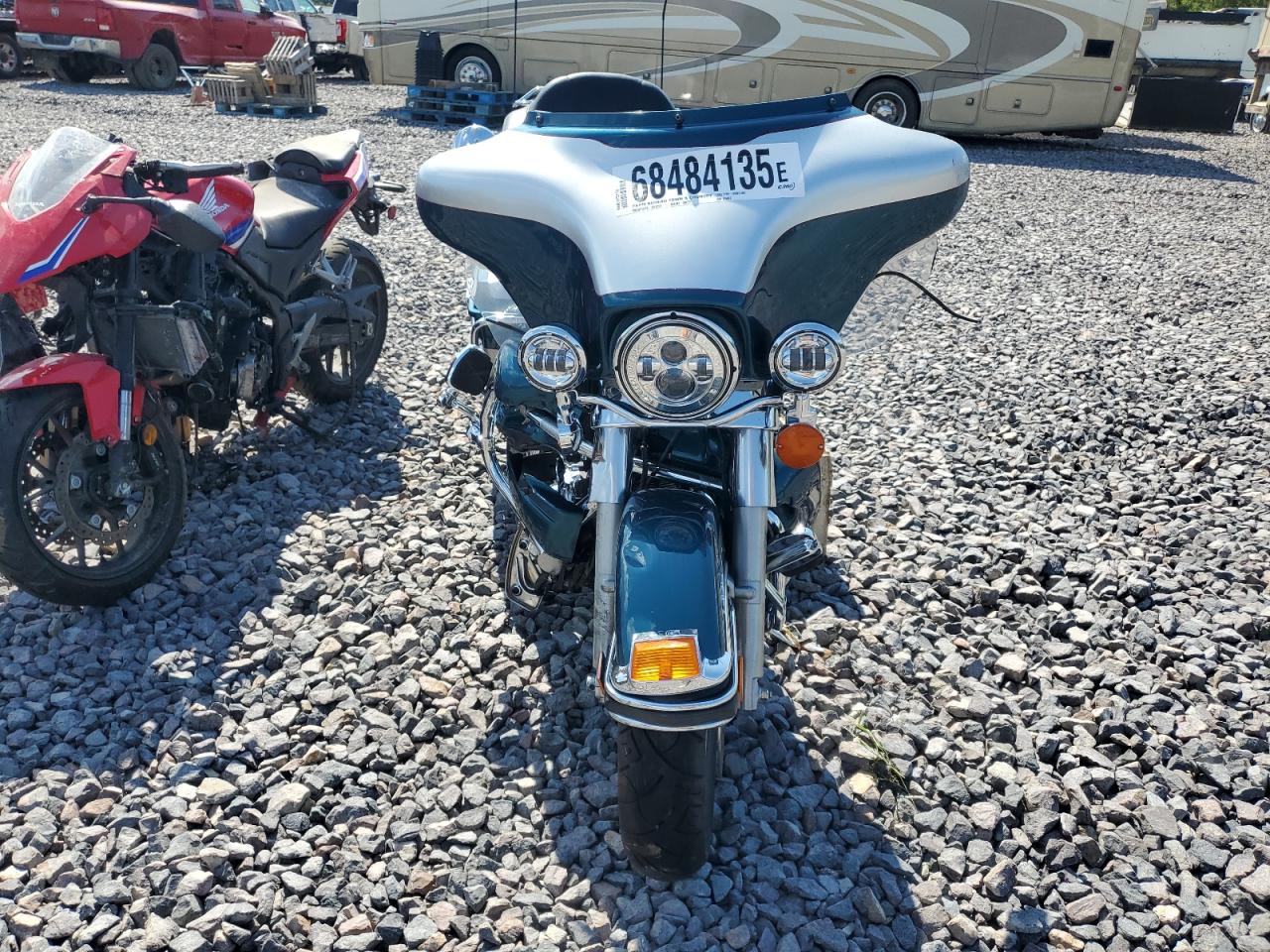 2004 Harley-Davidson Flhtcui turquoise roadster_bike gas 1HD1FCW1X4Y616007 photo #3