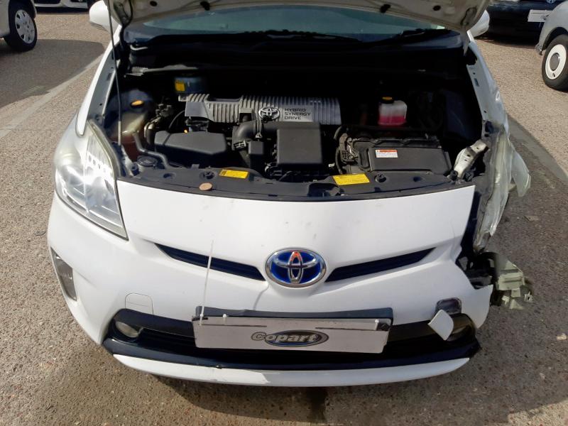 2014 TOYOTA PRIUS T3