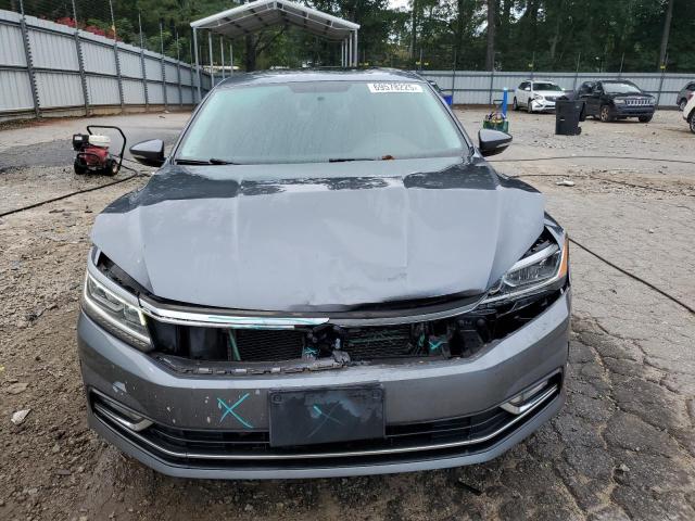  VOLKSWAGEN PASSAT 2016 Серый