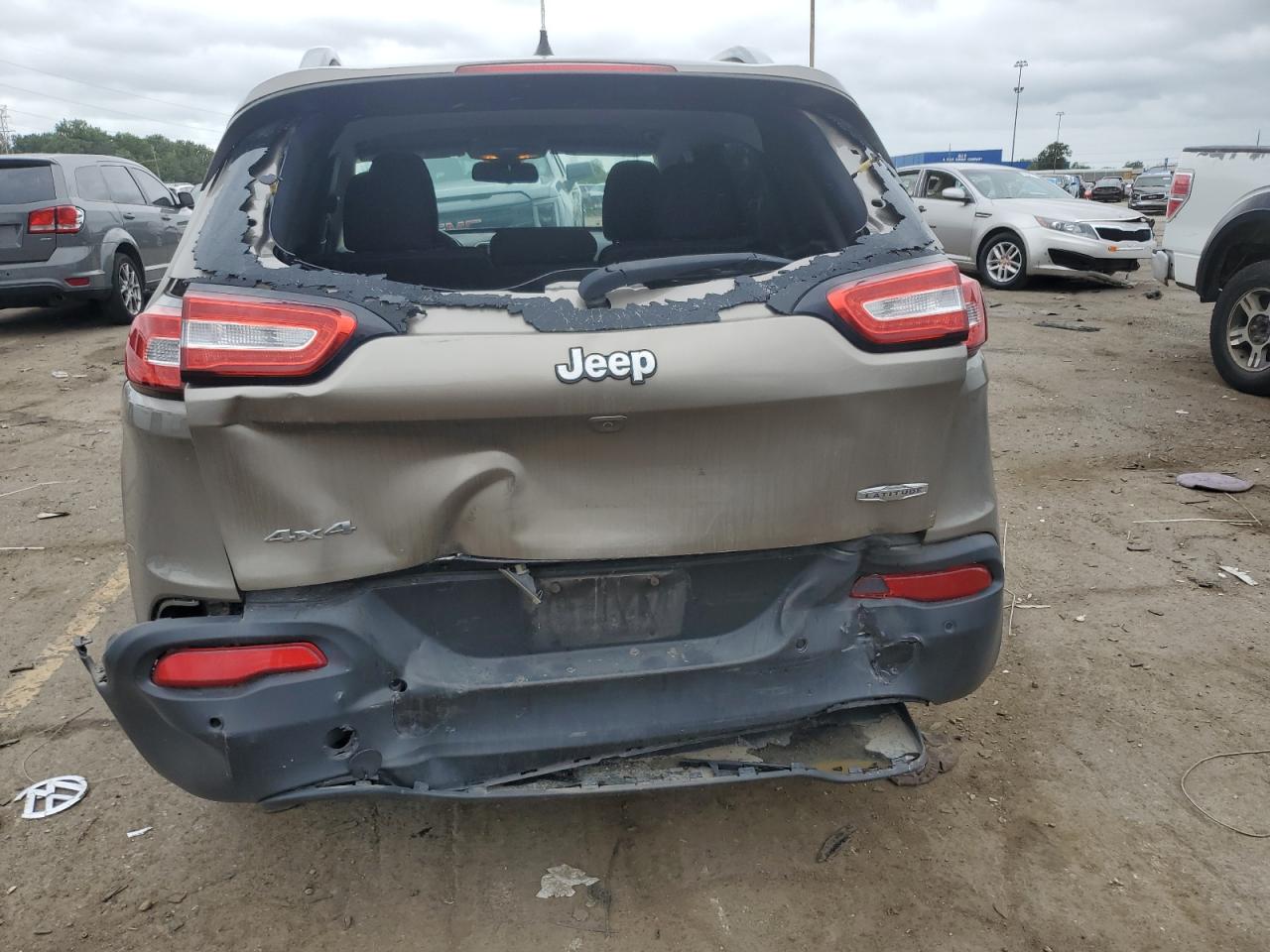 2016 Jeep Cherokee Latitude VIN: 1C4PJMCB1GW318782 Lot: 69784835