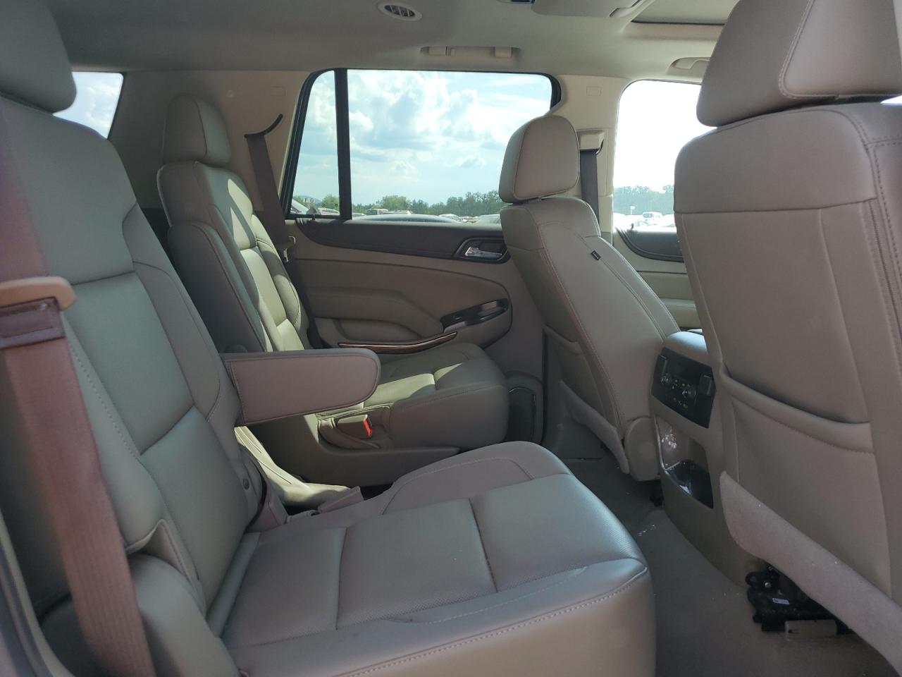 2019 GMC Yukon Slt VIN: 1GKS1BKC9KR393301 Lot: 68079025