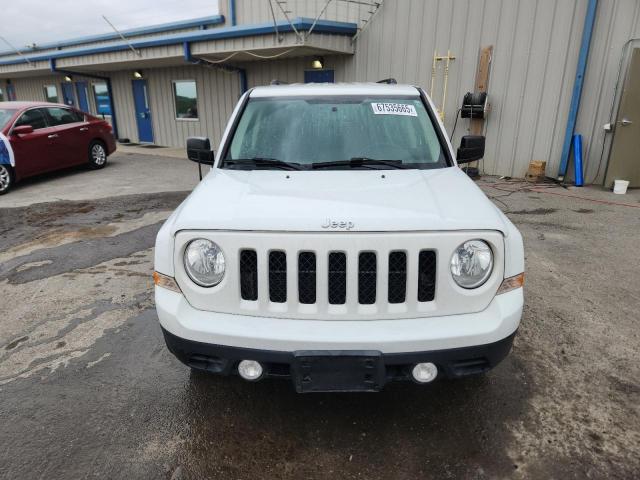  JEEP PATRIOT 2016 Белы